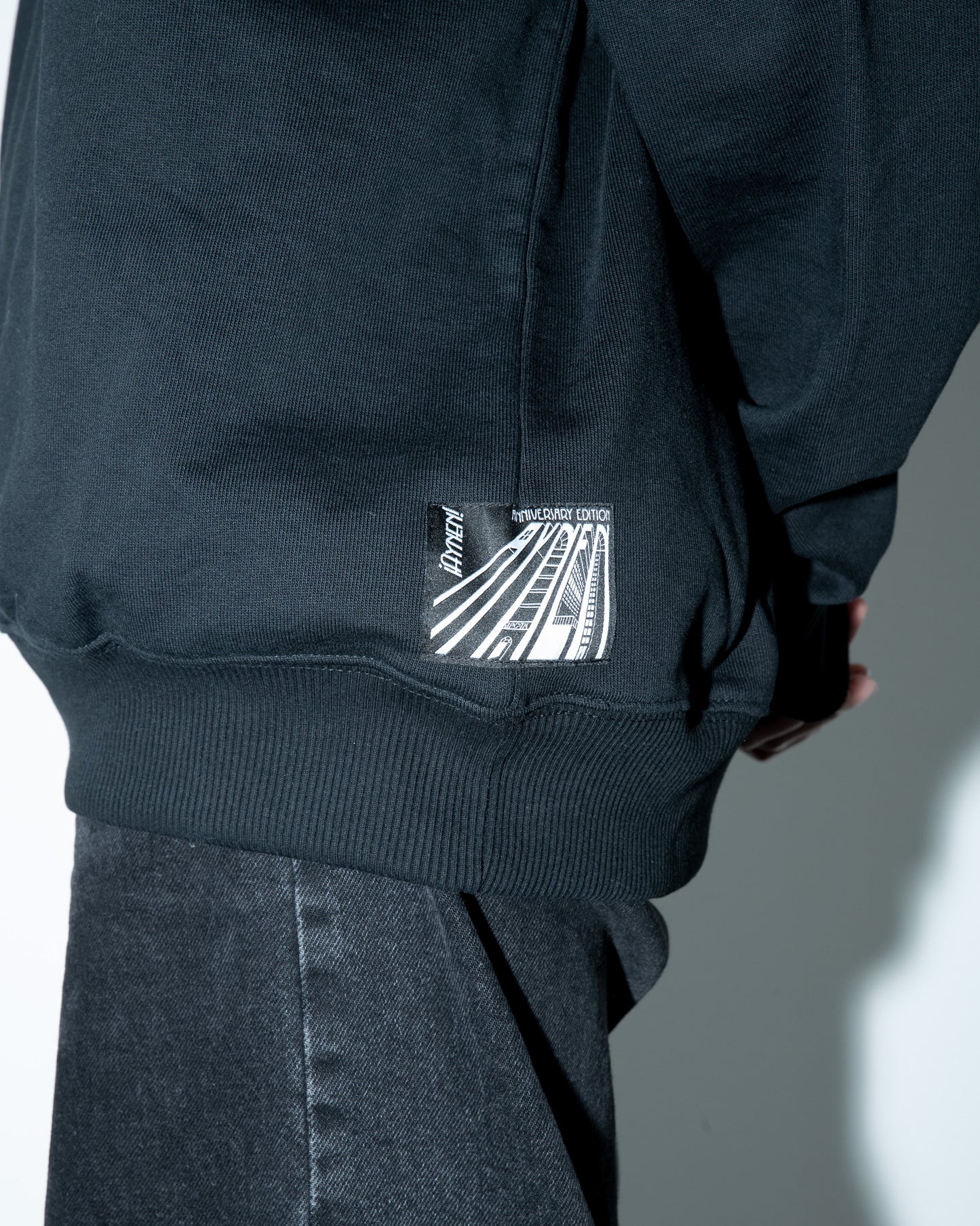 2Face Heavy Sweatshirt - Black